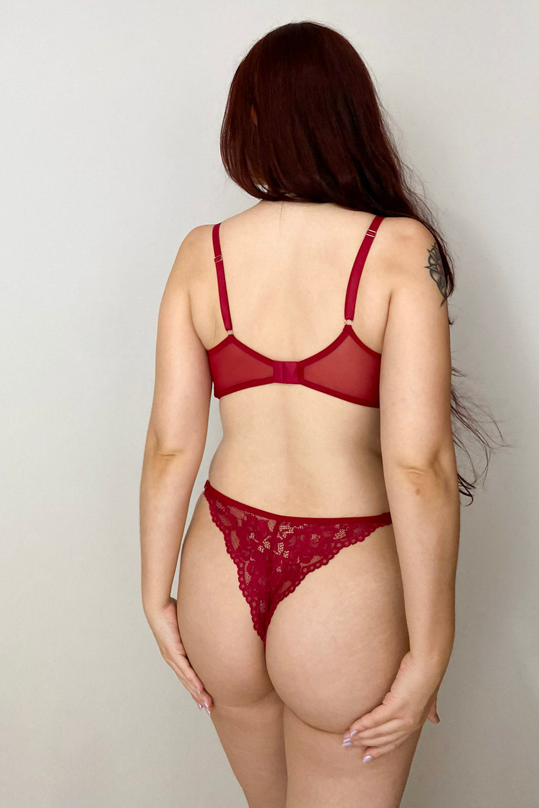Conjunto De Lingerie Ravena Em Renda Sem Bojo Com Aro de Sustentação- Vermelho