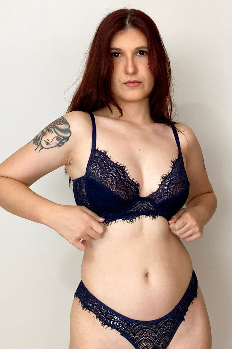 Conjunto De Lingerie Luna Em Renda Sem Bojo Com Aro De Sustentação- Marinho