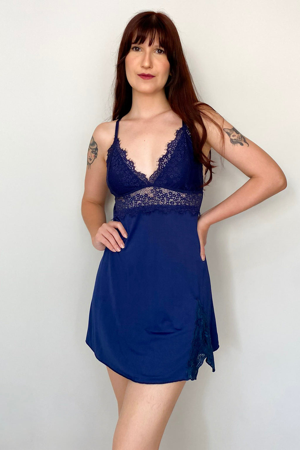 Camisola Em Liganete Stela Com Detalhes Em Renda- Azul Marinho