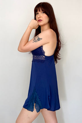 Camisola Em Liganete Stela Com Detalhes Em Renda- Azul Marinho