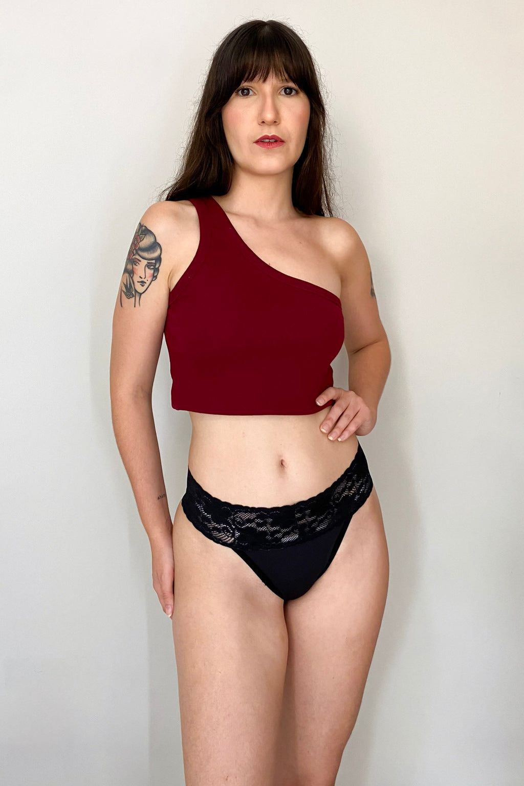 Calcinha Básica De Cós Em Renda Mary