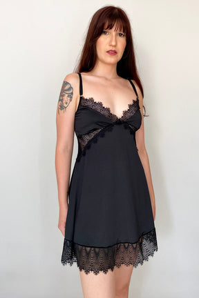 Camisola Em Liganete Vênus Com Detalhes Em Renda- Preta