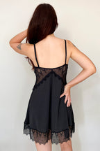 Camisola Em Liganete Vênus Com Detalhes Em Renda- Preta