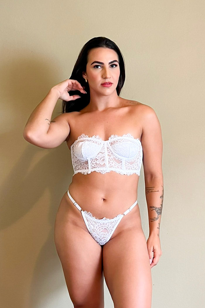 Conjunto De Lingerie Alva - Mini Corselet Em Renda Chantilly - Branco