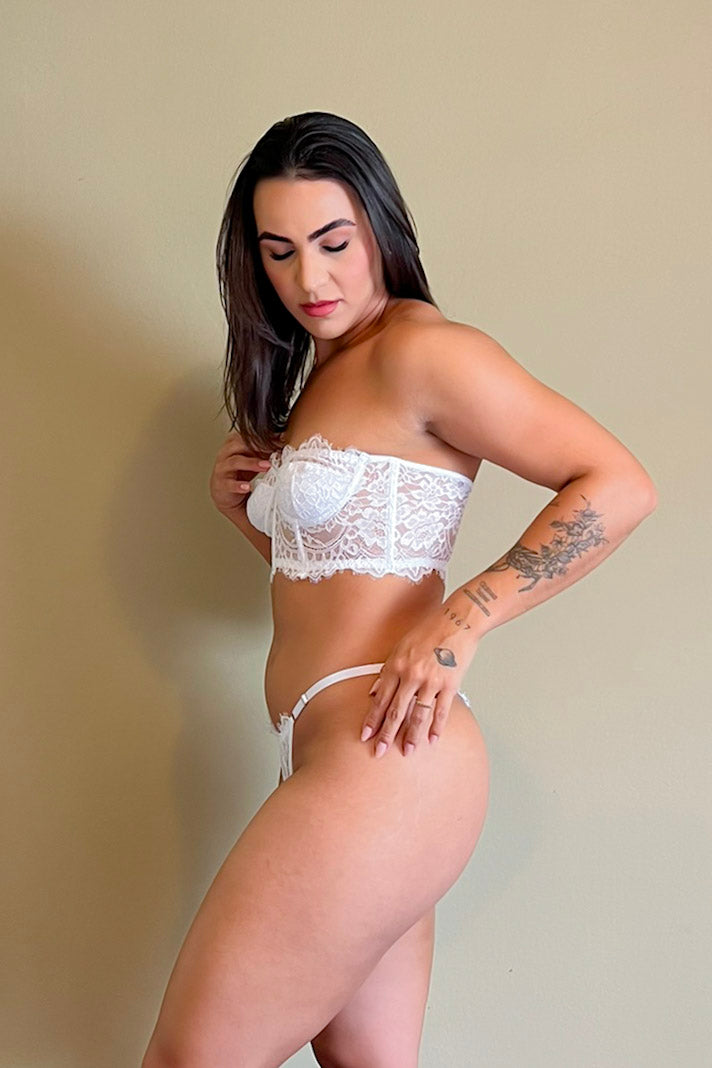 Conjunto De Lingerie Alva - Mini Corselet Em Renda Chantilly - Branco