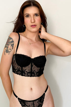 Conjunto De Lingerie Euforia- Mini Corselet Em Tule Bordado- Preto