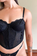 Corselet Savanna Em Renda Com Tule- Preto