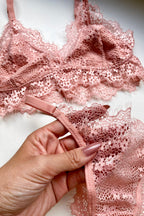 Conjunto De Lingerie Brisa Em Renda Cílios Sem Bojo Sem Aro de Sustentação- Rosa