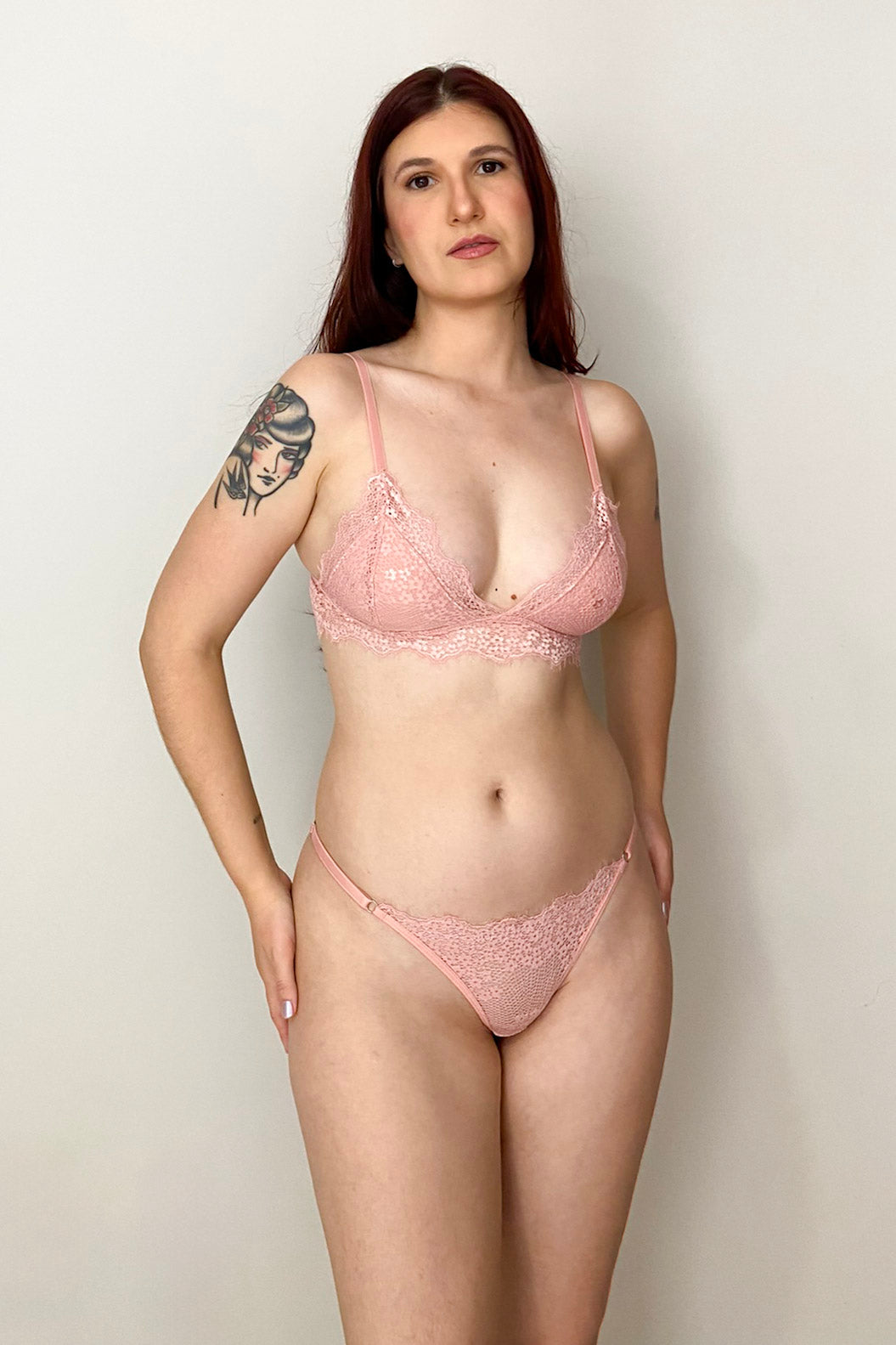 Conjunto De Lingerie Brisa Em Renda Cílios Sem Bojo Sem Aro de Sustentação- Rosa