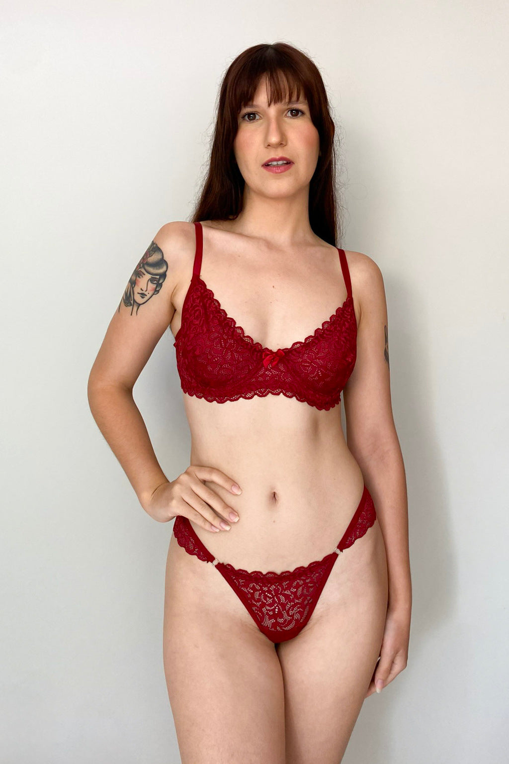 Conjunto De Lingerie Essencial Em Renda Sem Bojo Com Aro de Sustentação- Vermelho